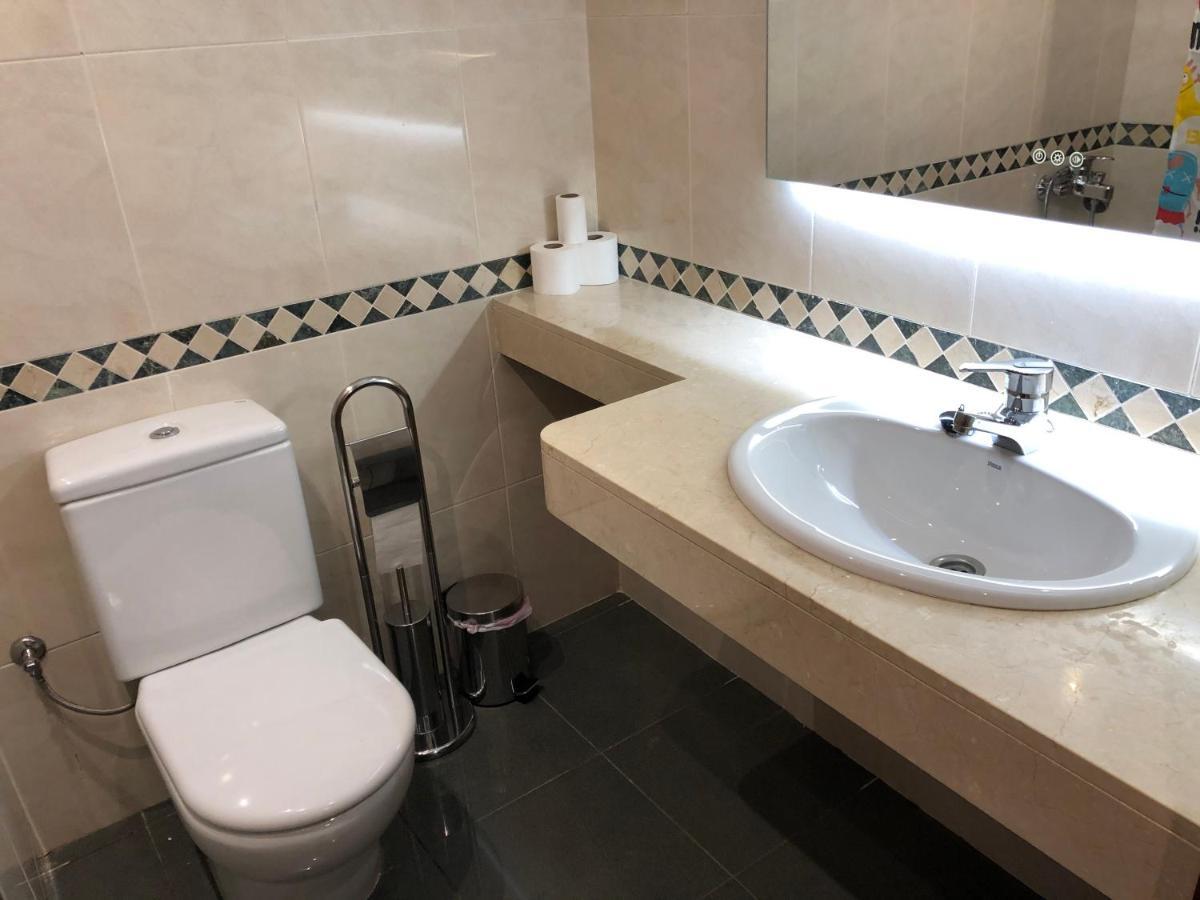 Apartaments Vicus 2 Con Vistas A La Plaza Mayor De Вик Экстерьер фото