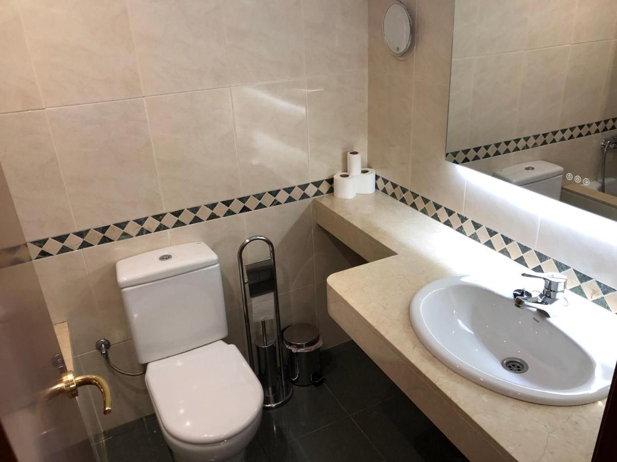 Apartaments Vicus 2 Con Vistas A La Plaza Mayor De Вик Экстерьер фото