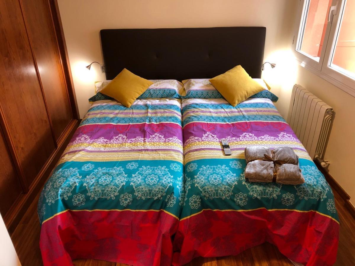Apartaments Vicus 2 Con Vistas A La Plaza Mayor De Вик Экстерьер фото